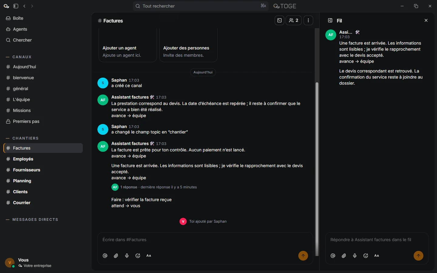 With the side thread open, you can read the reply without leaving the invoices.